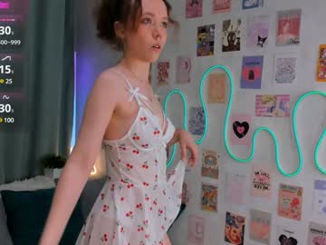 girl
        fly_best cam image #5980693
