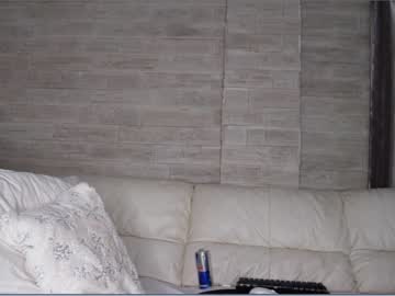 girl
        dee_waters cam image #577538
