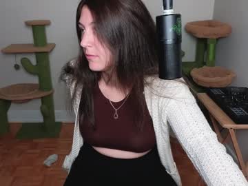 girl
        alexa_dream cam image #5120010