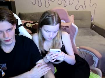 couple
        angell_rina cam image #4155430