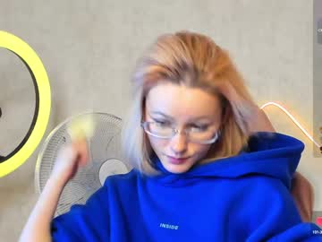 girl
        blondyliluu cam image #6013512
