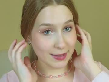 girl
        annikie cam image #2942079