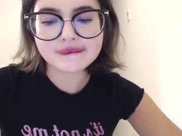 girl
        playnofuckinggames cam image #16354