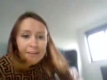 girl
        eatmypie69 cam image #2818037