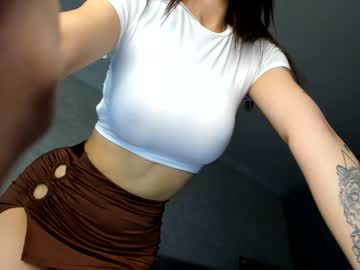 girl
        didiactive cam image #2820424