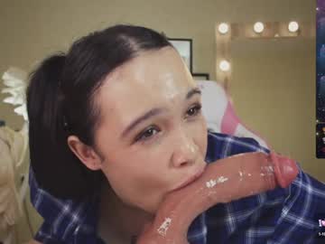 girl
        chery_lady22 cam image #5852219