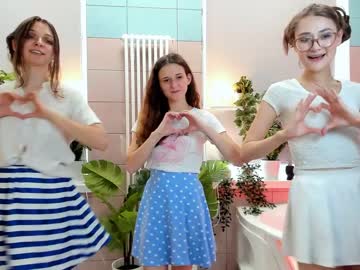couple
        sweet_dreamers_ cam image #34816