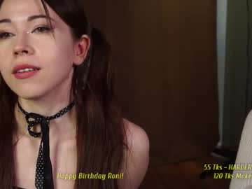 girl
        a_mhere cam image #6227108