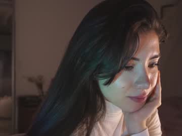 girl
        soifiee cam image #1894877