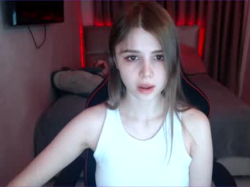 girl
        tripleprinces cam image #3809863