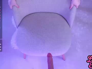 girl
        lucille_evans cam image #6385602