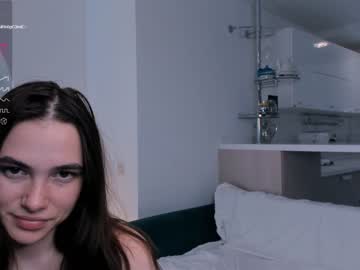 girl
        jemmynow cam image #2465864