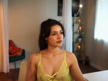 girl
        jadeperez_ cam image #1578391