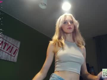 girl
        audreycarvin cam image #4688093