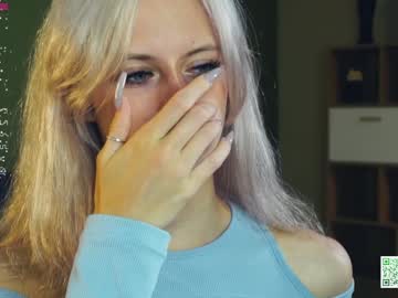 girl
        audreycarvin cam image #4593830