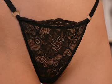 girl
        dovia cam image #5957800