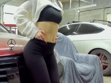 girl
        jenniferden cam image #4017940