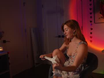 girl
        alisonrouge cam image #940032