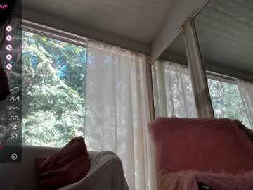 girl
        alexispixie cam image #2285470