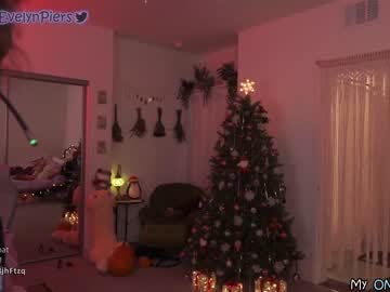 girl
        evelynpiers cam image #265173
