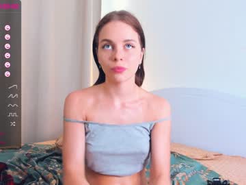 girl
        wild_alicce cam image #2199521