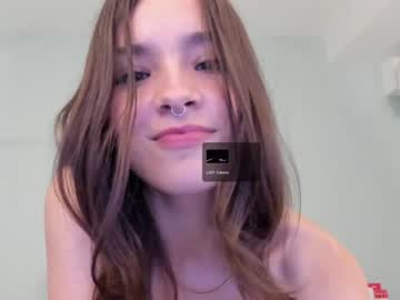 girl
        julietastong cam image #2877777