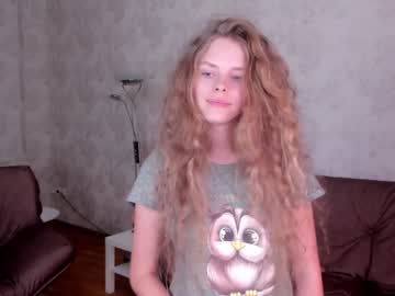 girl
        nataly_hello cam image #2860467
