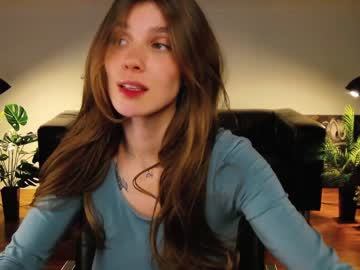 girl
        rich_roxy cam image #3255760