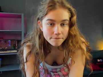 girl
        mayabach cam image #1099498
