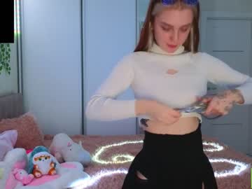 girl
        cyberslime cam image #3420852
