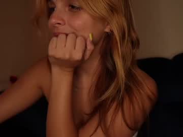 girl
        lilbeccaxo cam image #4241223