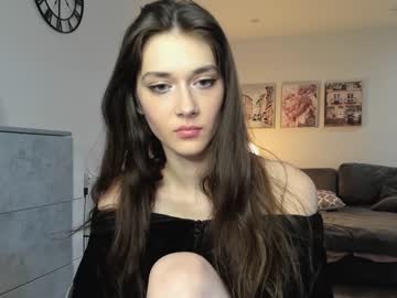 girl
        _wilson__ cam image #3660159