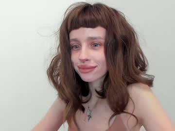girl
        flowerofsin2001 cam image #4107007