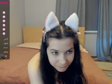 girl
        cherry_tery cam image #1658801