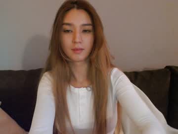 girl
        sharasuo cam image #1301421