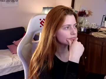 girl
        doll_lesli cam image #6748794