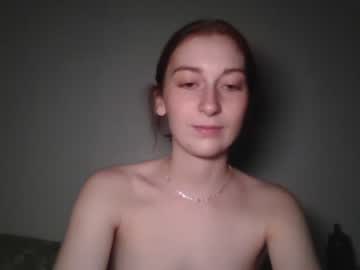 girl
        daddysdollhouse cam image #3554897