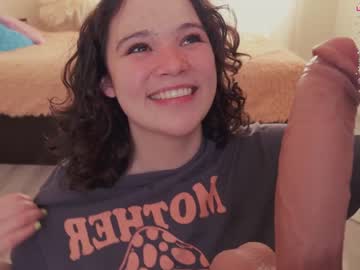 girl
        chery_lady22 cam image #1307249