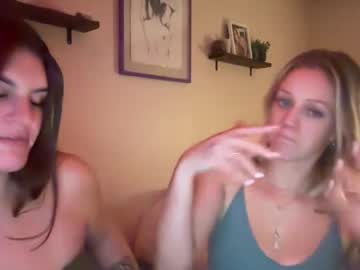 couple
        laineexjade cam image #5615087