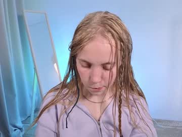 girl
        appr0ved cam image #1948822