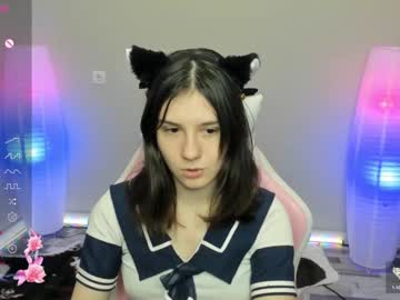 girl
        raiden_maid cam image #4951715