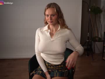 girl
        chillwithkira cam image #2733659