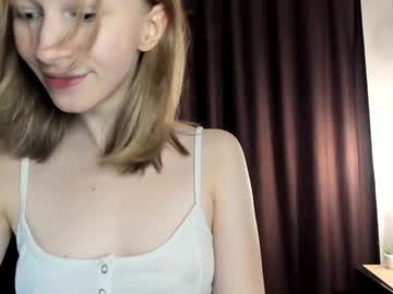 girl
        sweetness_s cam image #2790645