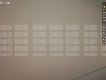 girl
        mia_milagros cam image #5458513