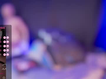 girl
        kkole17 cam image #4275550