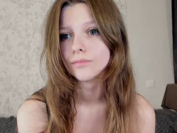 girl
        alainaestrada cam image #2679158