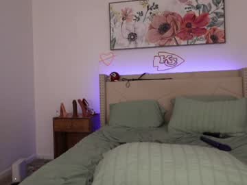 couple
        ari_lovexo cam image #6707109