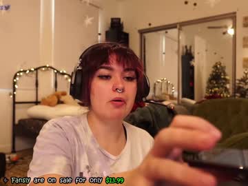 girl
        evelynpiers cam image #3272565