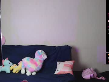 girl
        queen_kitty1818 cam image #6618540