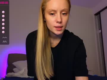 girl
        callme_star cam image #1991308